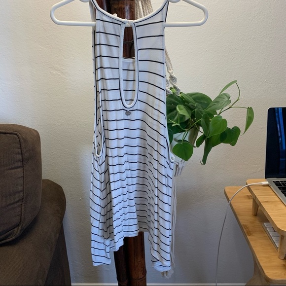 Rip Curl Junior's Line Em Up Halter Tank - Picture 7 of 8